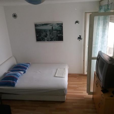 Studio Apartment Ema Спліт Екстер'єр фото