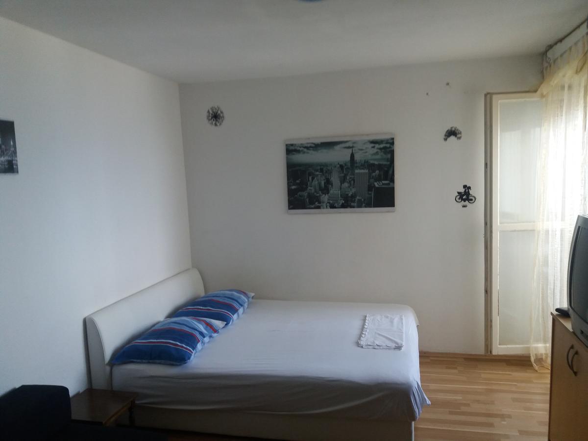 Studio Apartment Ema Спліт Екстер'єр фото