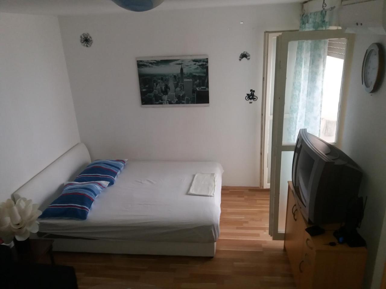 Studio Apartment Ema Спліт Екстер'єр фото