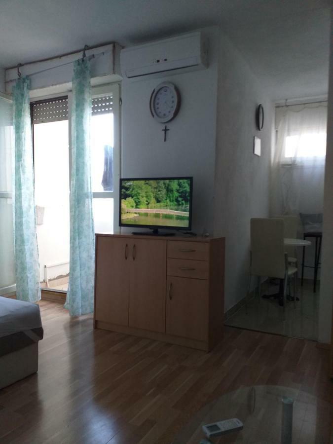 Studio Apartment Ema Спліт Екстер'єр фото